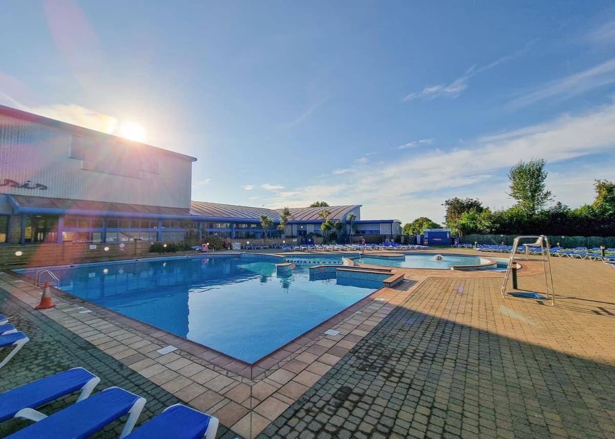 Hendra Park Hotel นิวคีย์ ภายนอก รูปภาพ